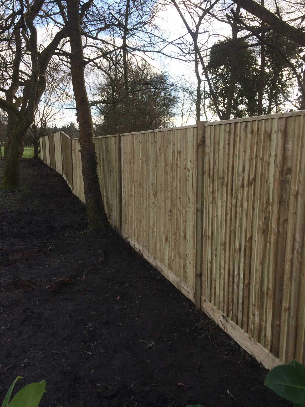 Fencing Contractors in Berkshire Hampshire and Surrey Let The Digger