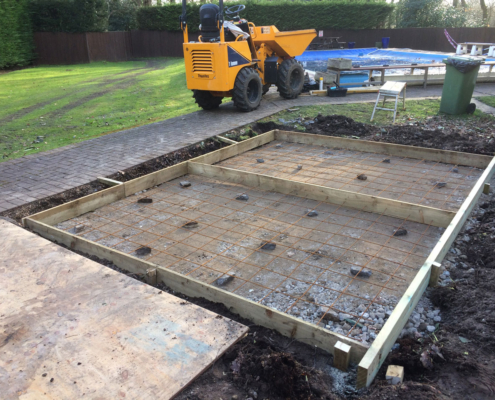 Foundations Berkshire Hampshire Oxfordshire Surrey - small foundations for sheds, equipment pads and outbuildings Berkshire Hampshire Surrey